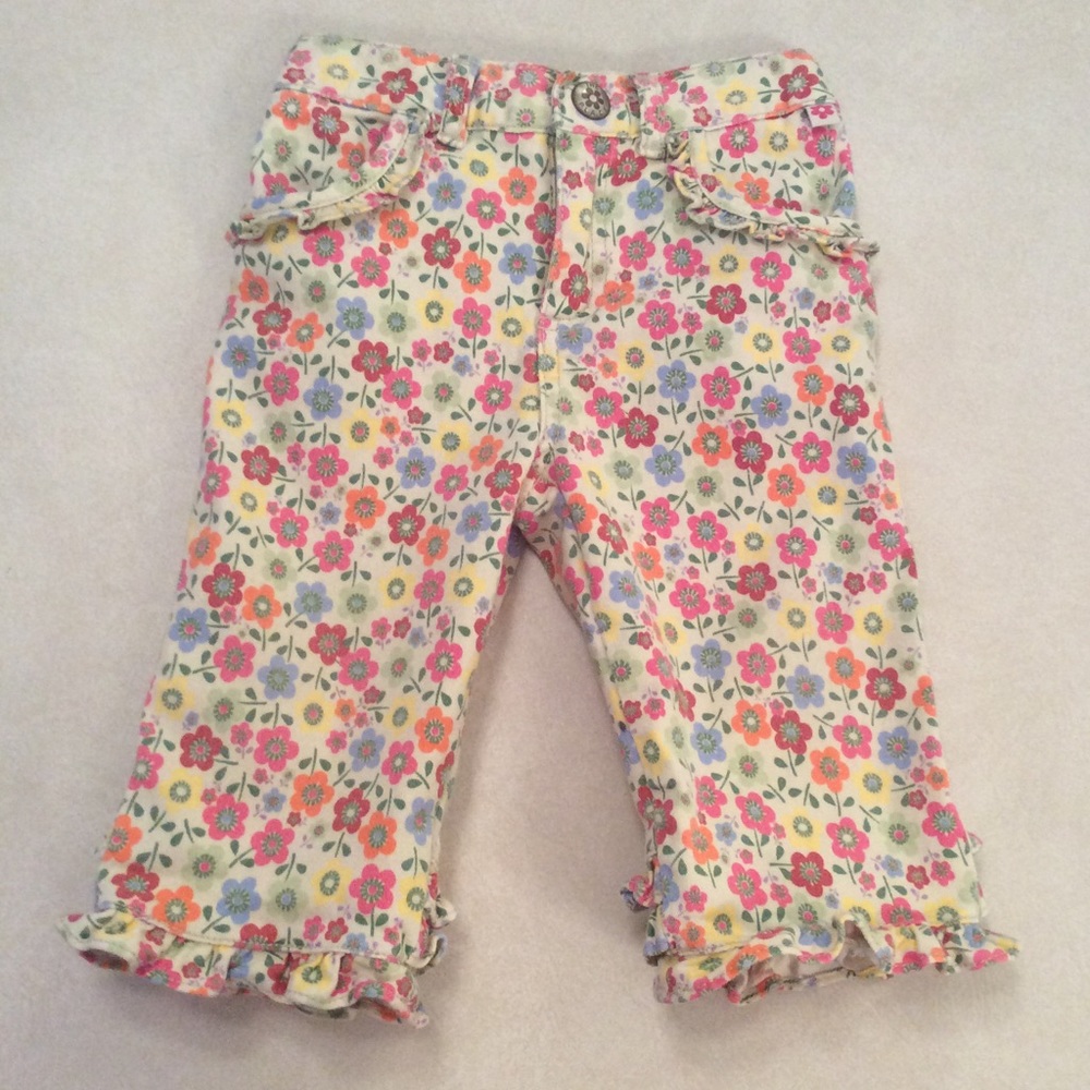 🤑The Children’s Place  capris. Size 3T.